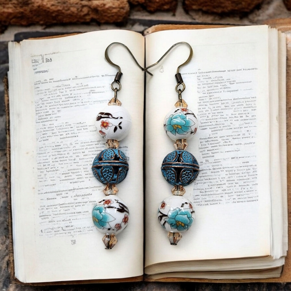Hand Crafted Rustic Style Earrings - Picture 5 of 8